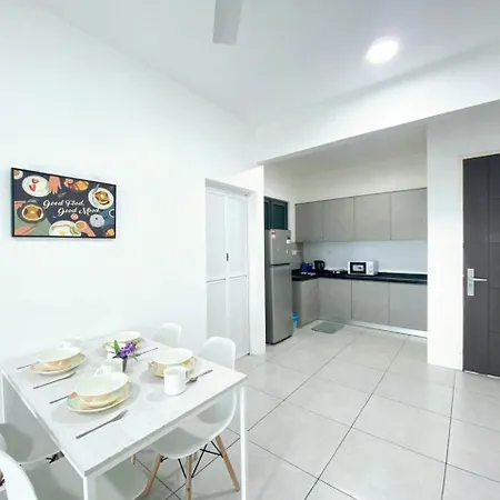 Jovial Modern Cozy Homestay 'Meritus Perai Exterior photo