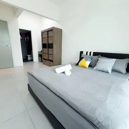 Jovial Modern Cozy Homestay 'Meritus Perai Exterior photo