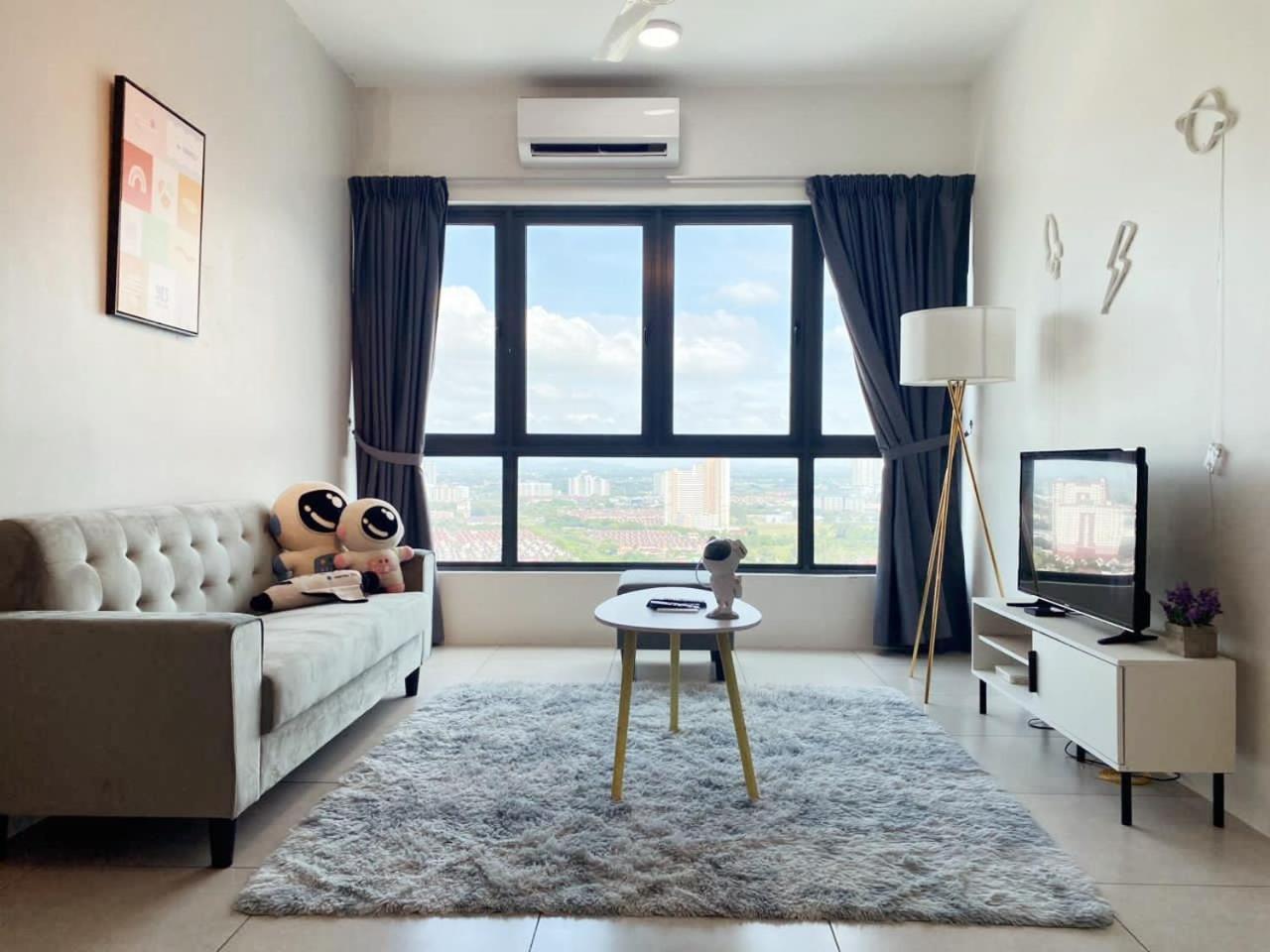 Jovial Modern Cozy 'meritus Perai