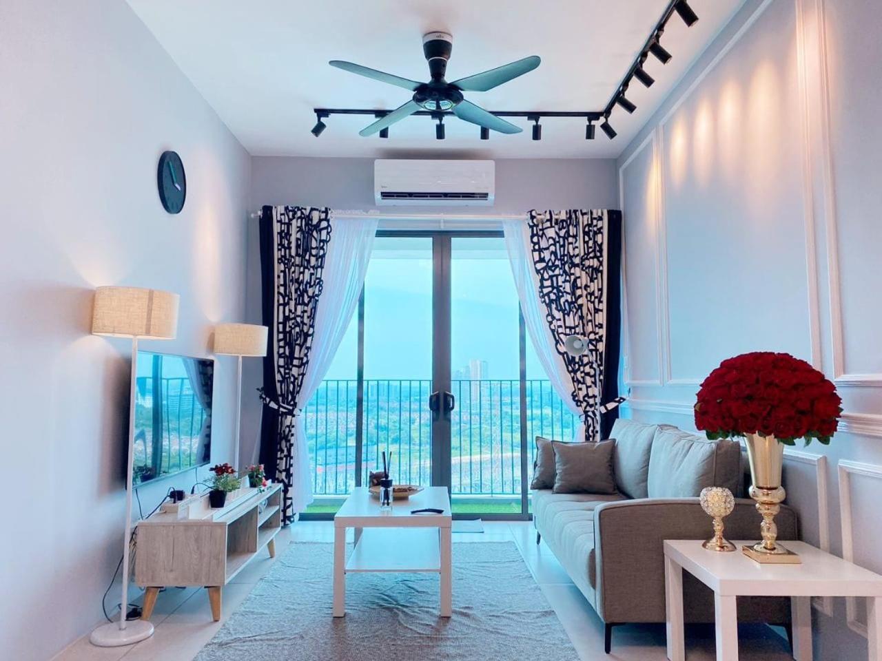 Jovial Modern Cozy 'meritus Apartment Perai
