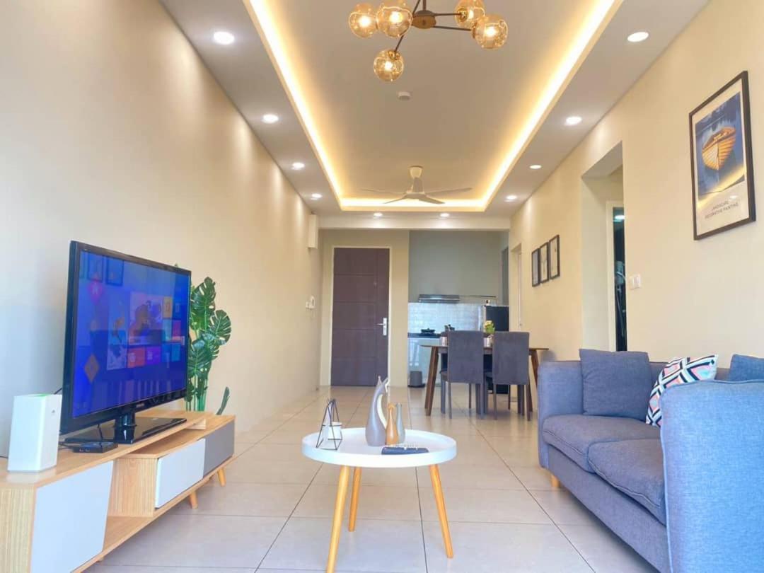 Jovial Modern Cozy 'meritus Apartment Perai