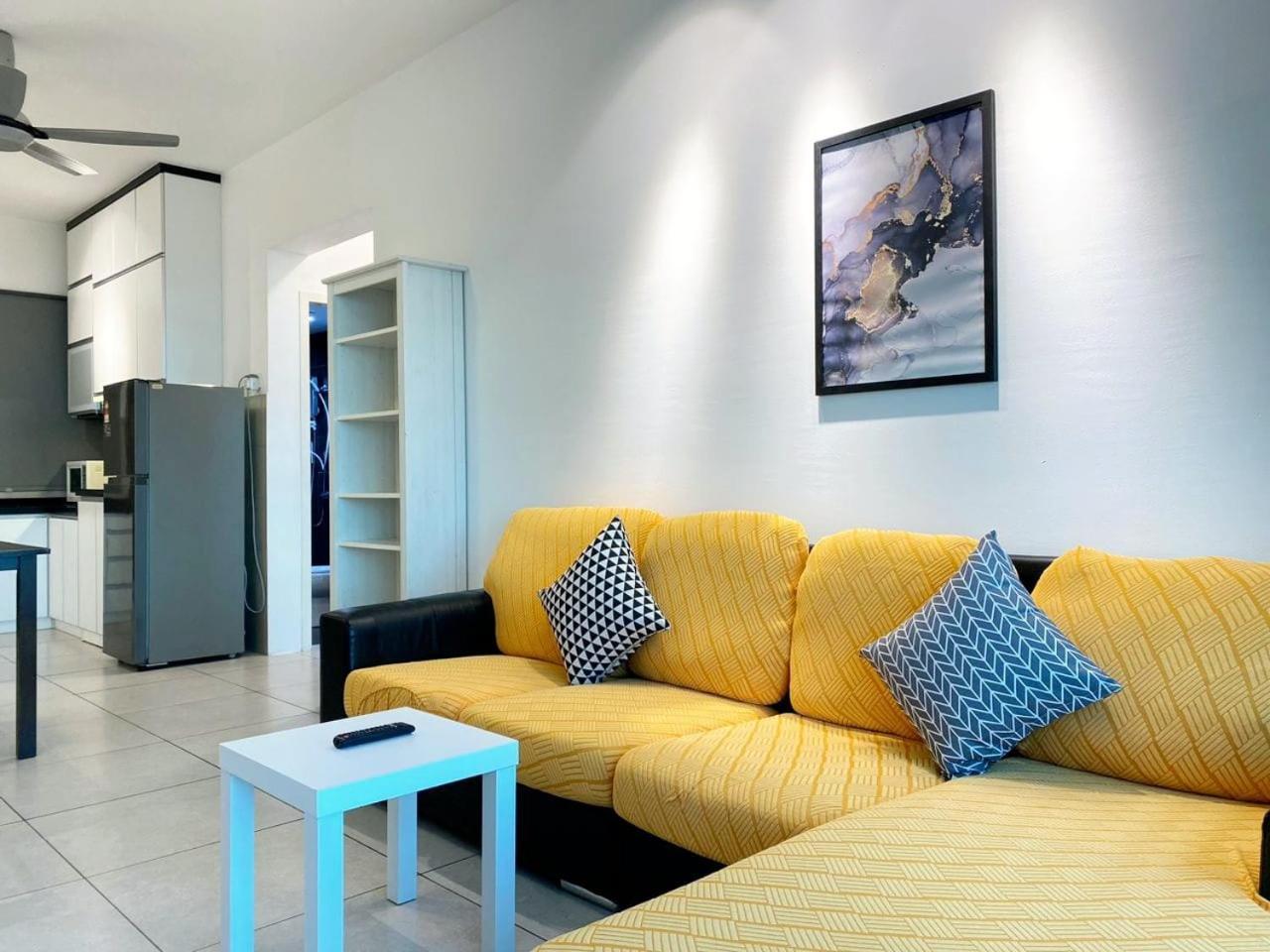 Apartment Jovial Modern Cozy 'meritus Perai
