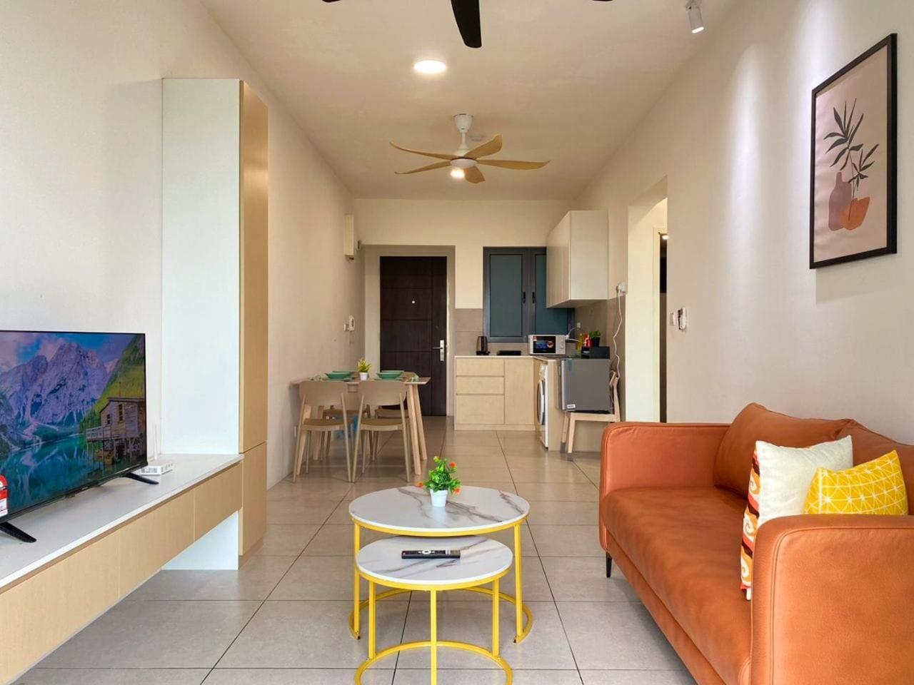Jovial Modern Cozy 'meritus Apartment